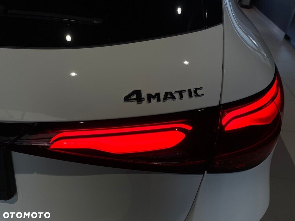 Mercedes-Benz GLC - 36