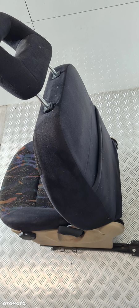 Nissan Terrano II Fotel Lewy Przód - 8