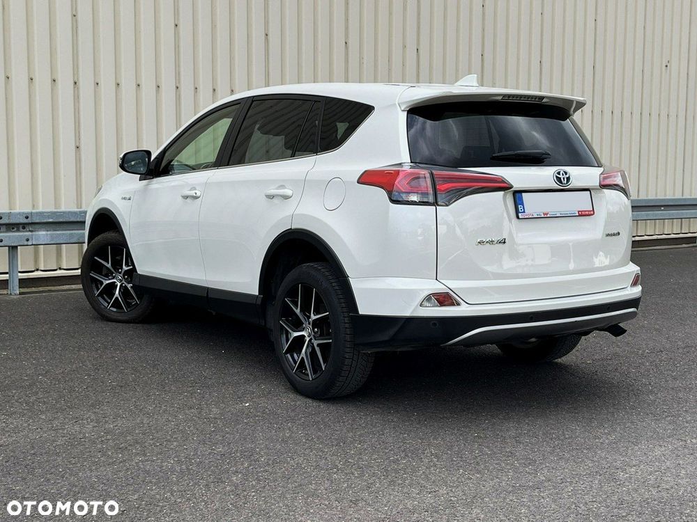 Toyota RAV4 - 7