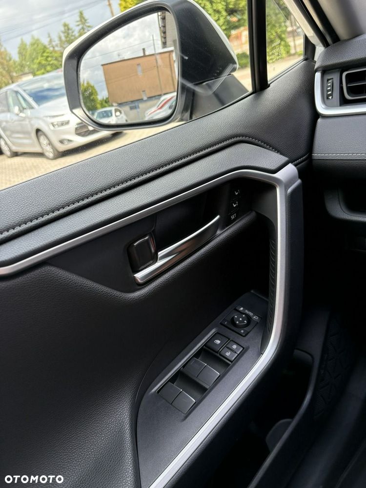 Toyota RAV4 - 29