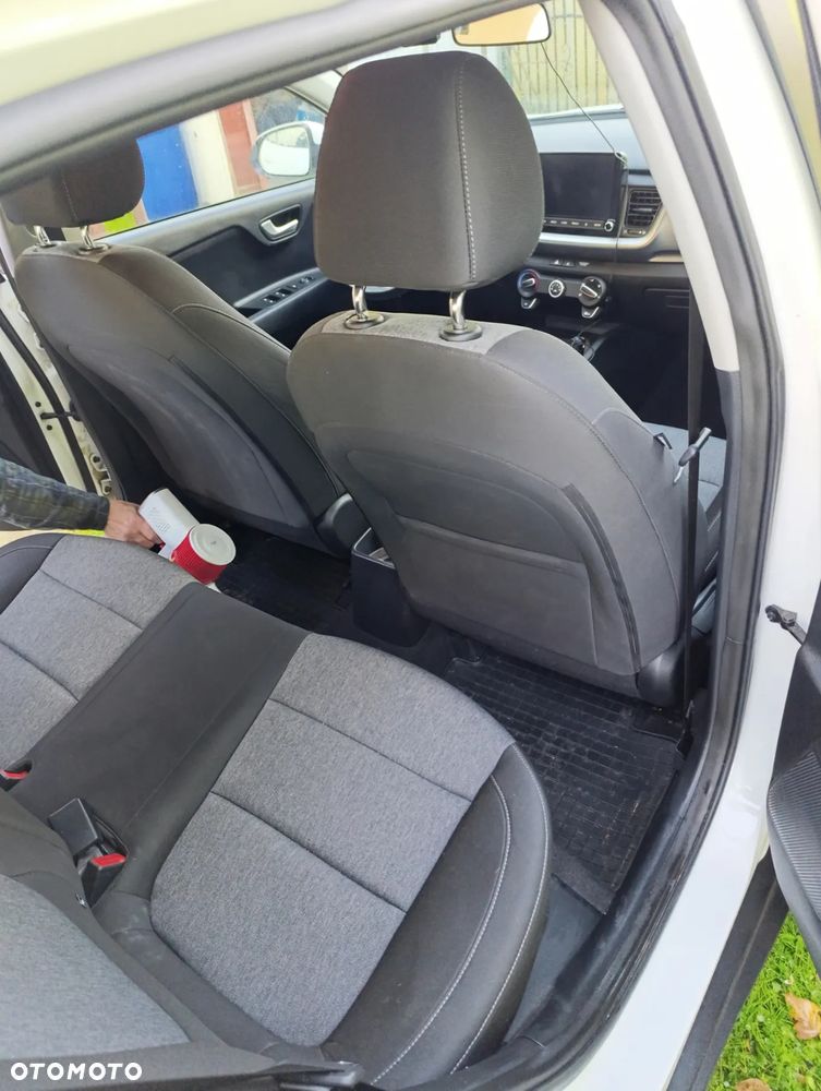 Kia Stonic 1.2 M - 7