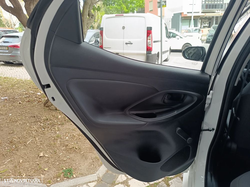 Toyota Yaris 1.5 HDF Exclusive - 18