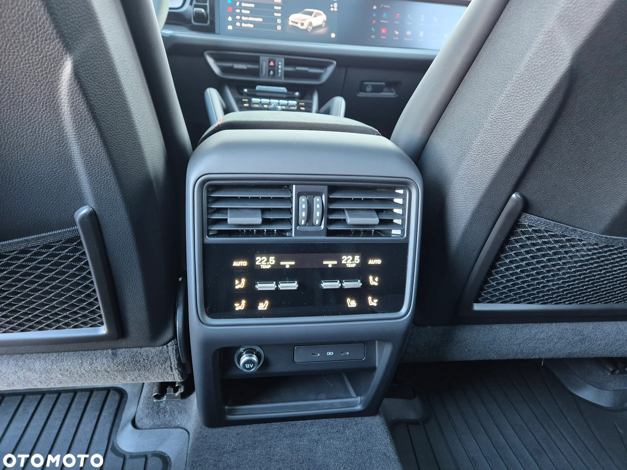 Porsche Cayenne Coupe GTS - 10