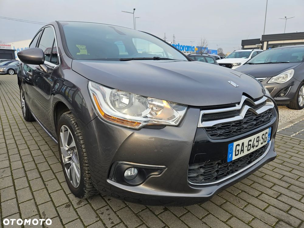 Citroën DS4 e-HDi 115 SoChic - 3