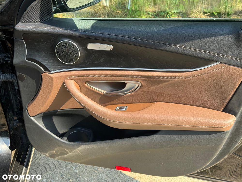 Mercedes-Benz Klasa E 220 d 4-Matic Avantgarde - 17