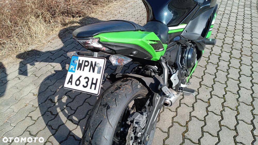 Kawasaki ER - 4