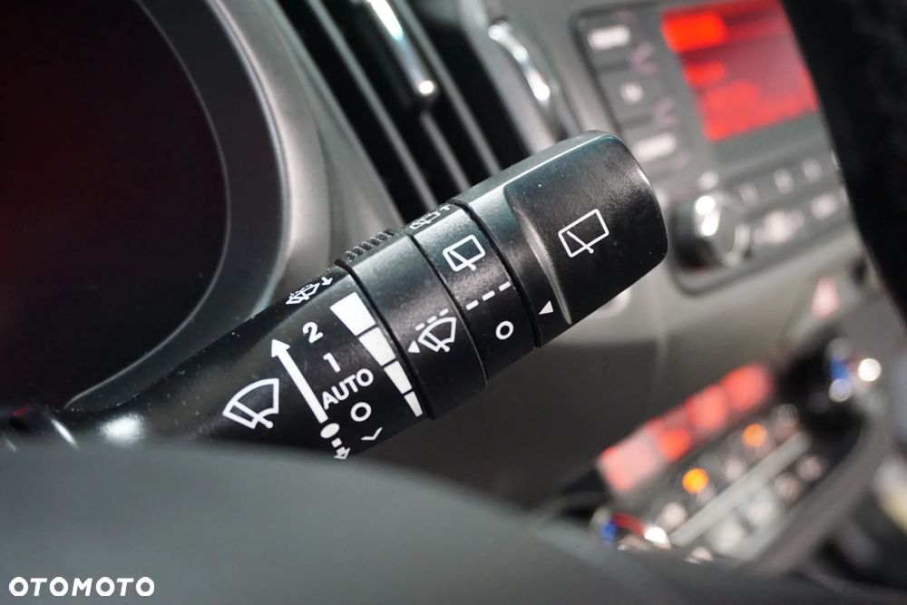 Kia Sportage 2.0 CRDI 4WD Automatik Spirit - 36