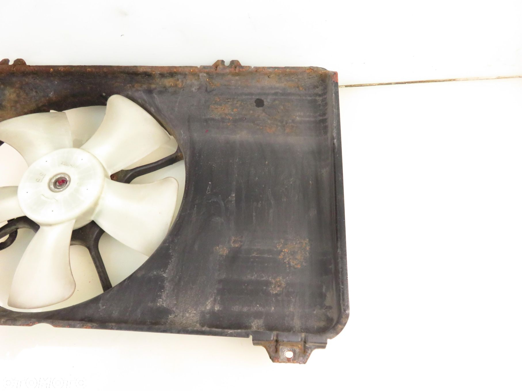 WENTYLATOR CHŁODNICY SUZUKI SWIFT MK6 1.3 91 - M13A - 3