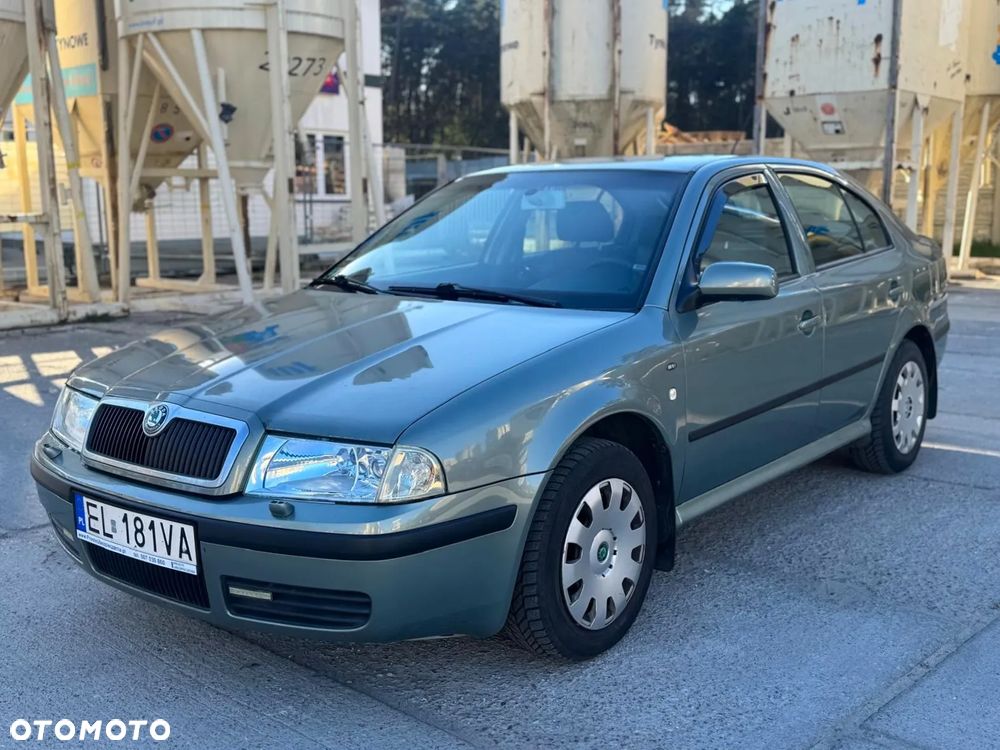 Skoda Octavia 2.0 Ambiente - 2