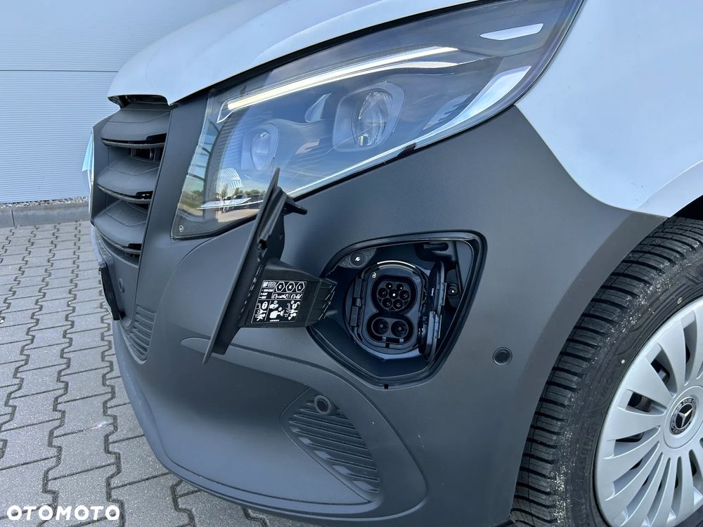 Mercedes-Benz eVito 112 Furgon Ekstradługi - 21