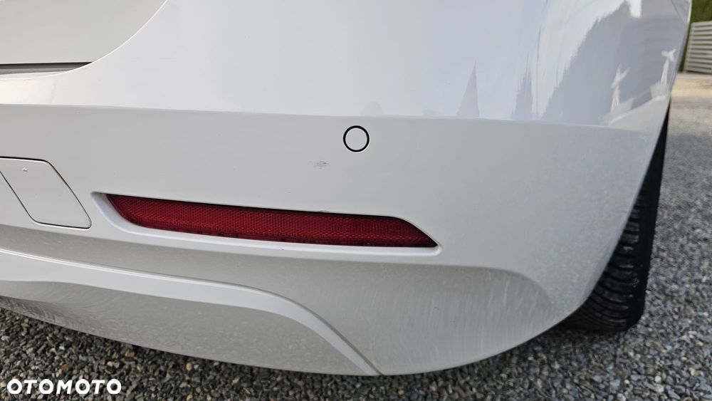 BMW Seria 3 - 17