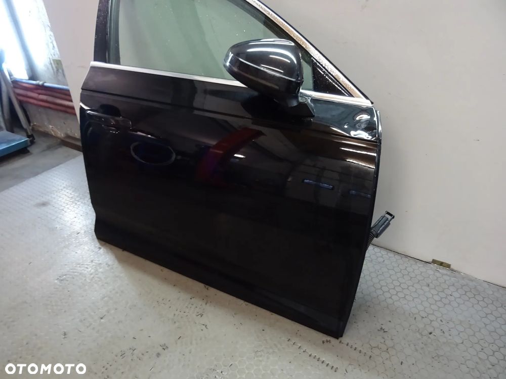 LY9T drzwi prawe przod  Audi A4 B9 8W 15-20 czesci - 6