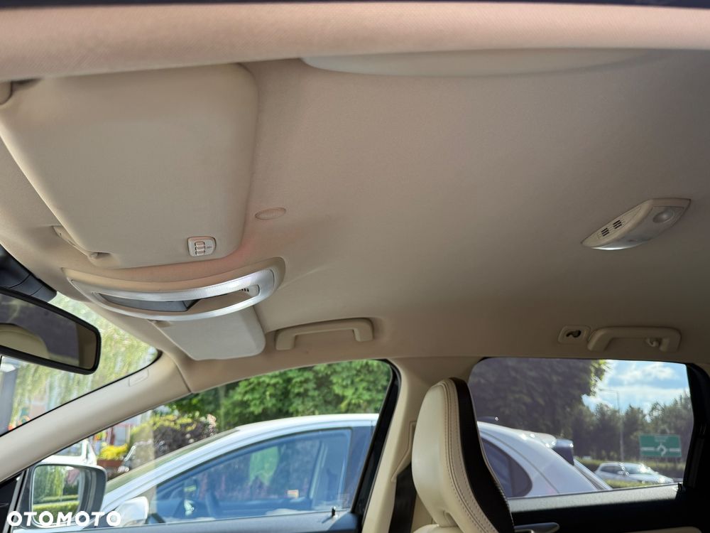 Volvo XC 60 - 12