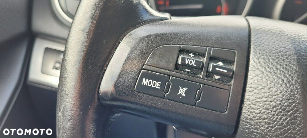 Mazda 3 1.6 CD Exclusive + - 33