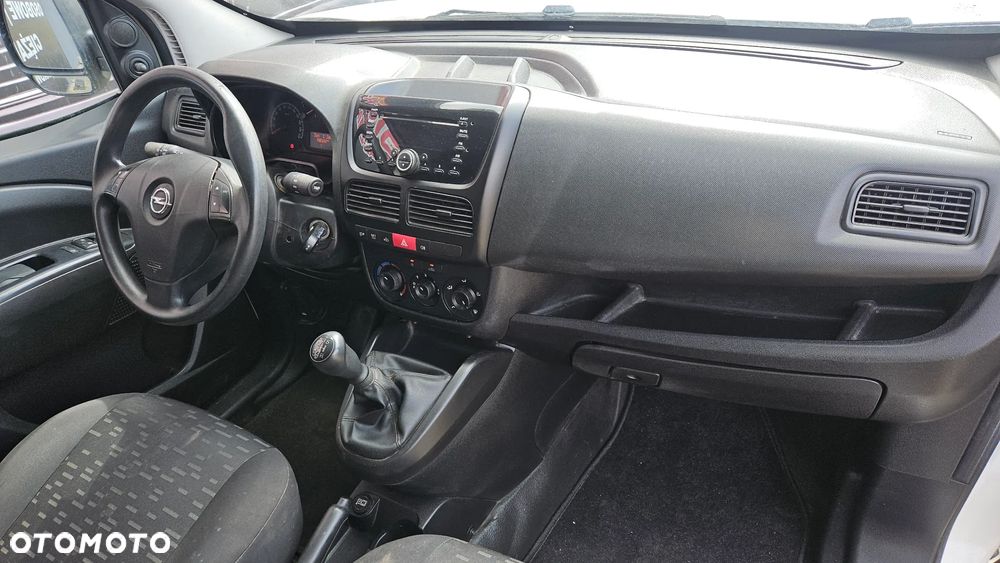 Opel COMBO - 7