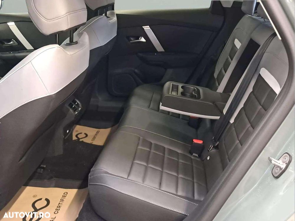 Citroën C4 1.2 eDCT6 MHEV MAX - 11