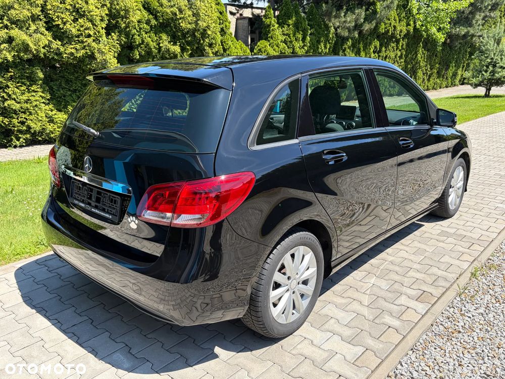 Mercedes-Benz Klasa B 180 BlueEFFICIENCY Edition Style - 3