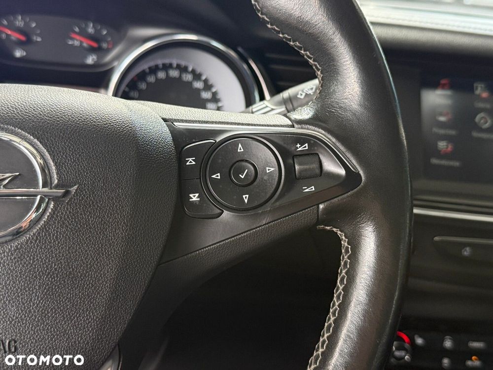 Opel Insignia - 32