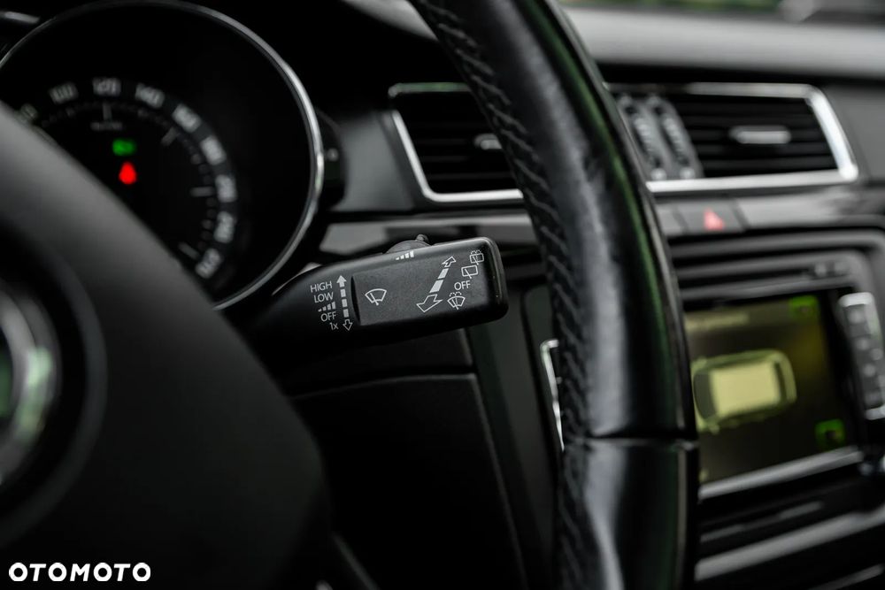 Skoda Superb 2.0 TDI Green tec 4x4 DSG Elegance - 30