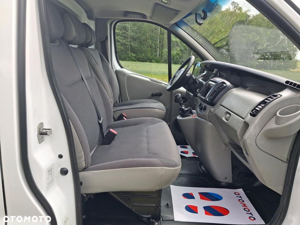 Opel Vivaro - 25