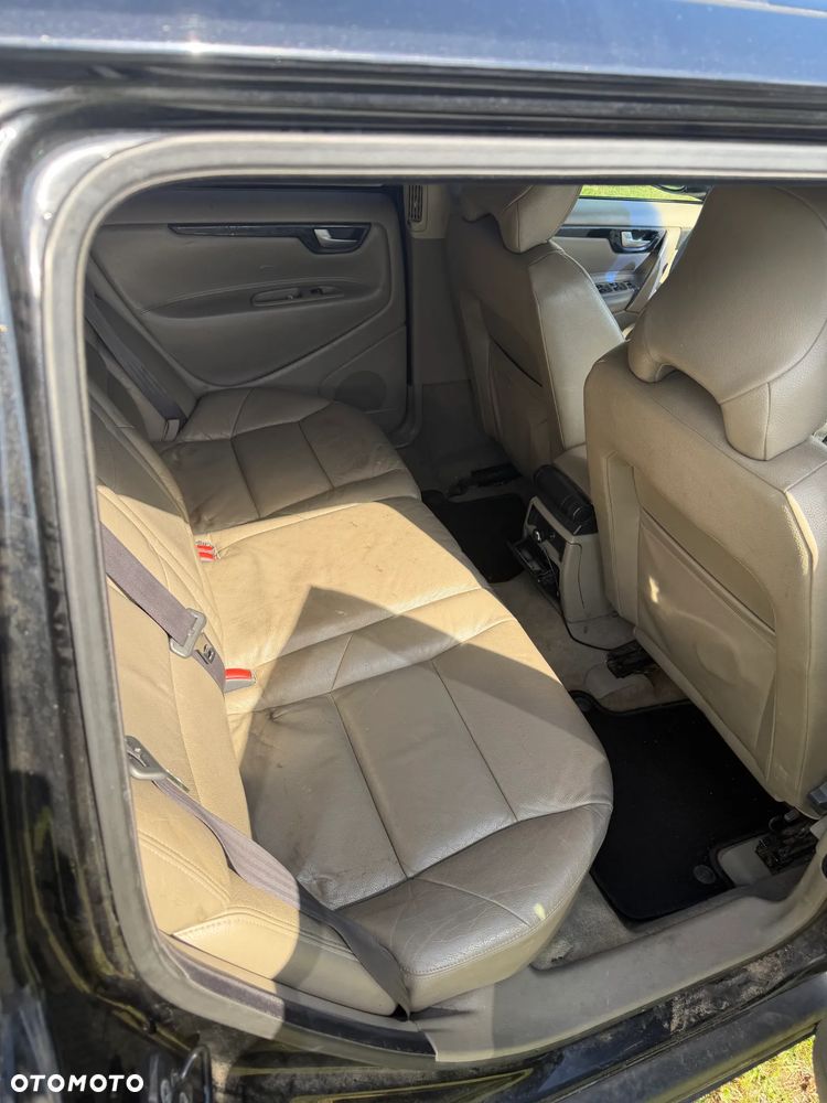 Volvo V70 2.4D5 - 10