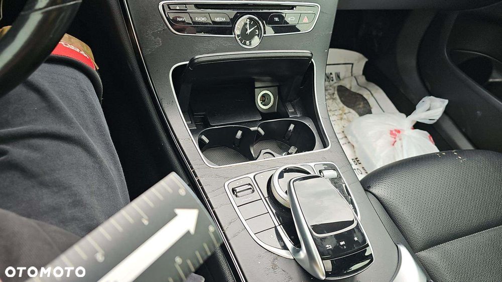 Mercedes-Benz Klasa C 300 9G-TRONIC - 11