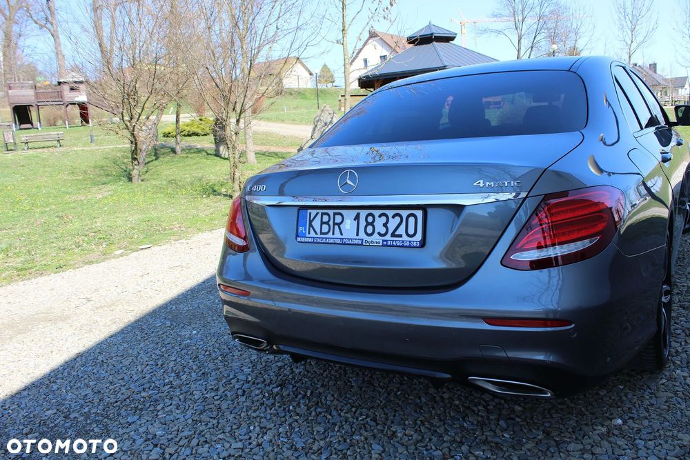 Mercedes-Benz Klasa E 400 4Matic 9G-TRONIC Exclusive - 7
