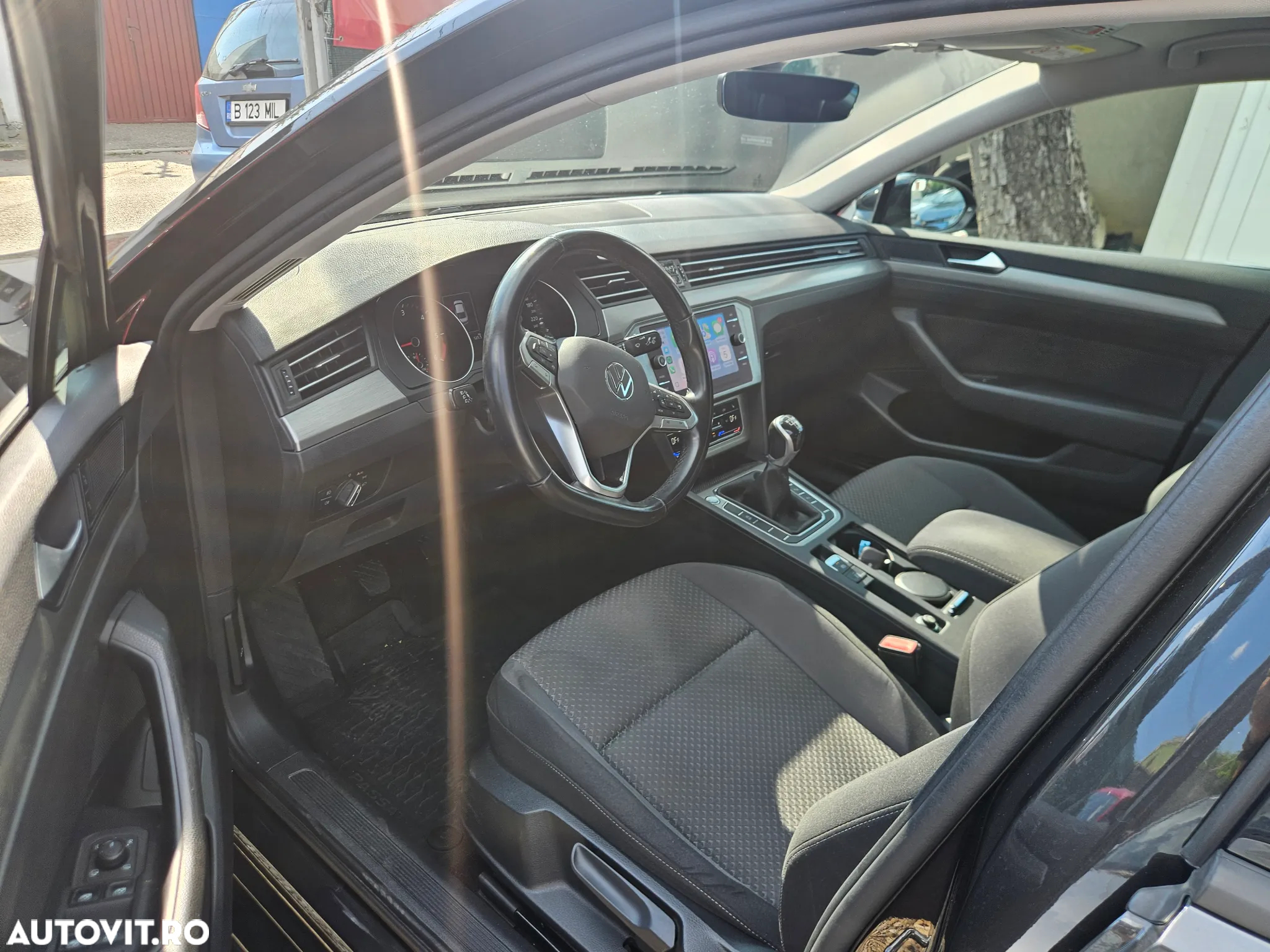 Volkswagen Passat - 10