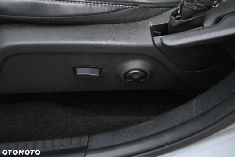 Fiat Freemont 2.0 Multijet 16V DPF Automatik Allrad Black Code - 27