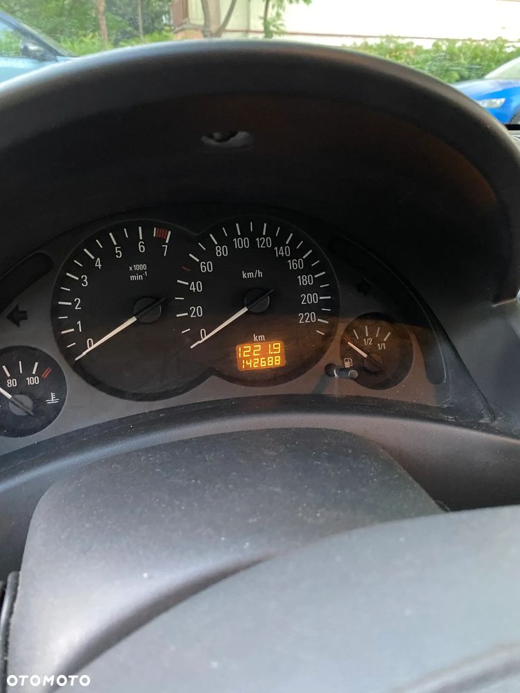 Opel Corsa 1.0 12V Easytronic Eco - 11