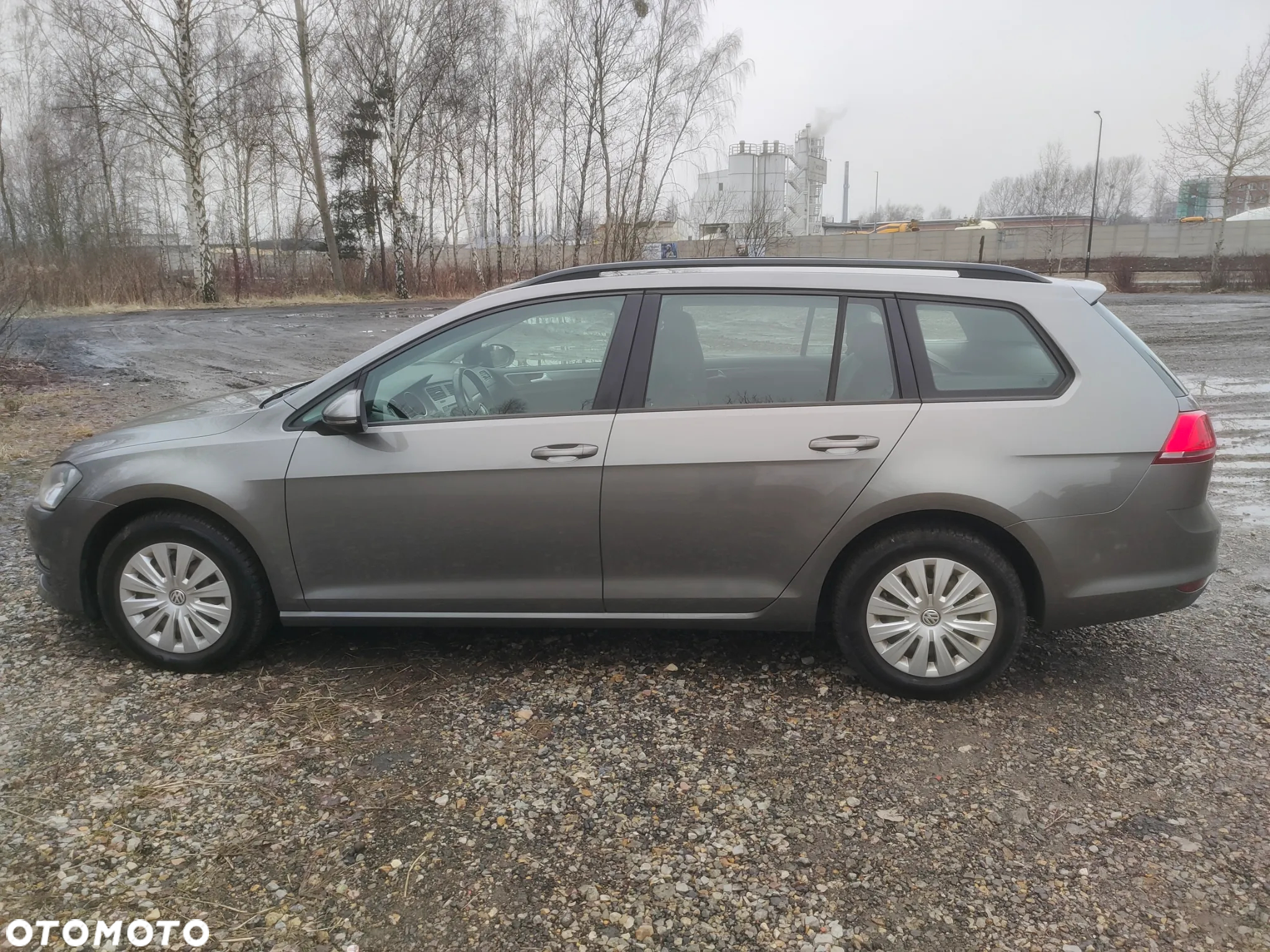 Volkswagen Golf VII 1.6 TDI BMT Trendline - 12