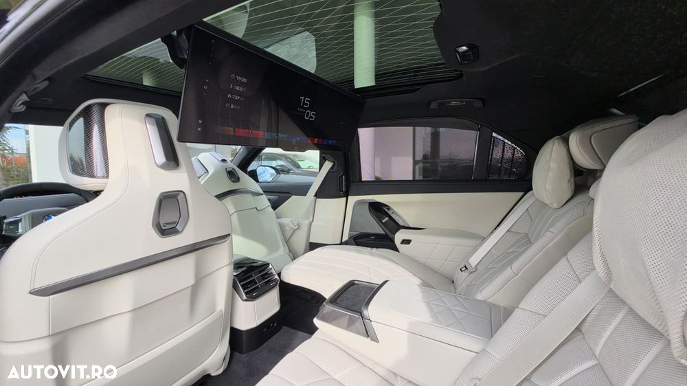BMW Seria 7 740 xDrive MHEV - 13