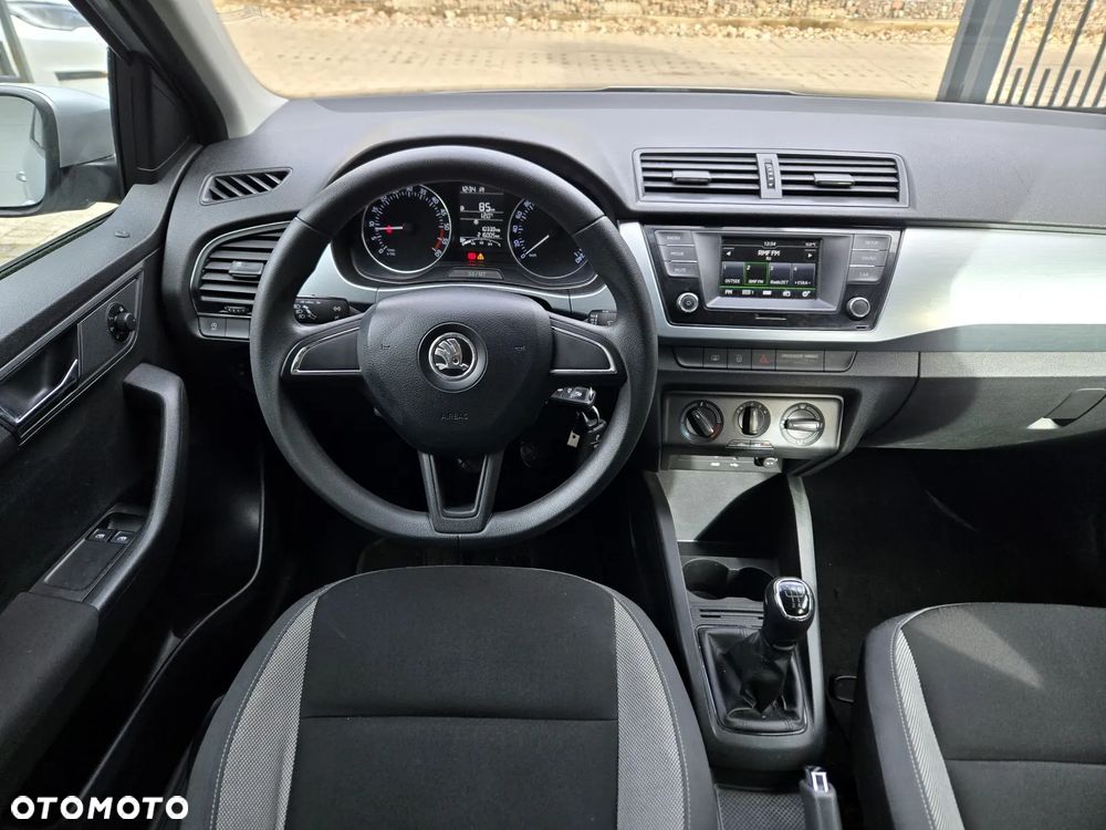Skoda Fabia - 8