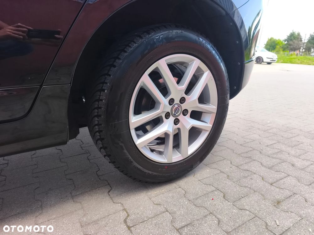 Volvo XC 60 D3 Drive-E Momentum - 25