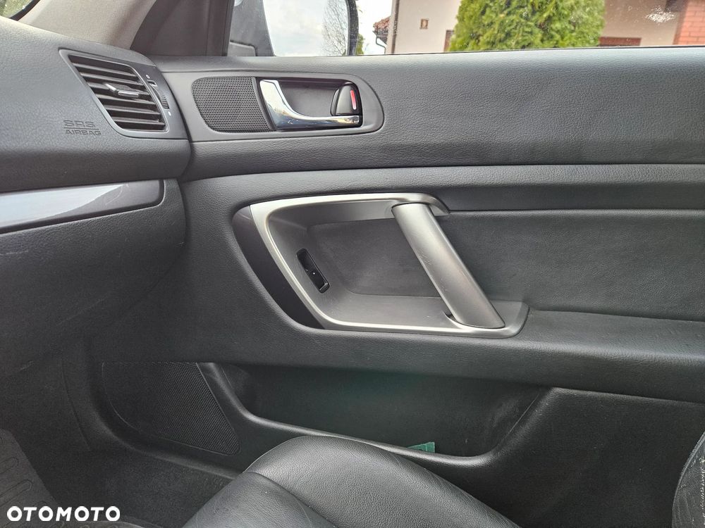 Subaru Outback 2.0 D Comfort - 22