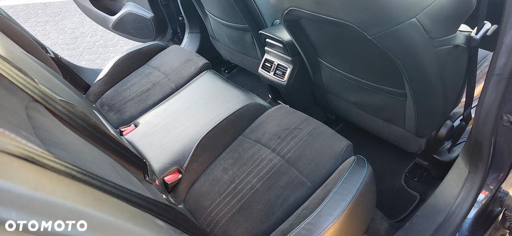 Renault Megane 1.6 TCe GT EDC - 17