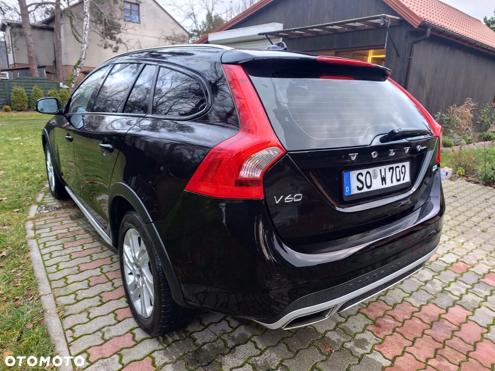 Volvo V60 Cross Country - 28