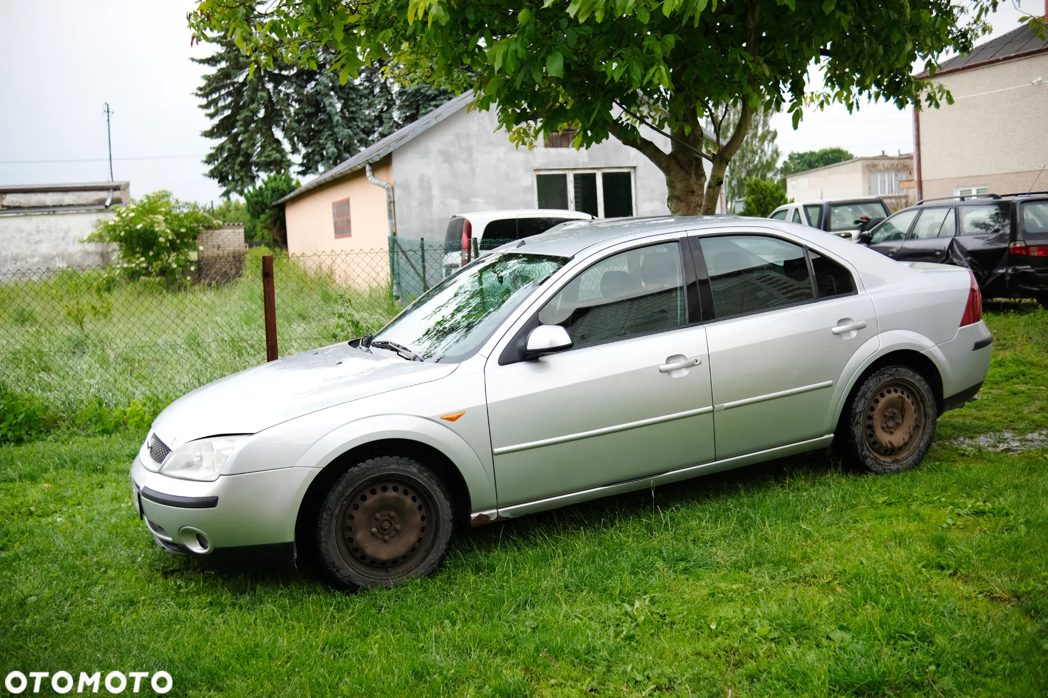 Ford Mondeo 2.0 TDDi Ambiente - 4