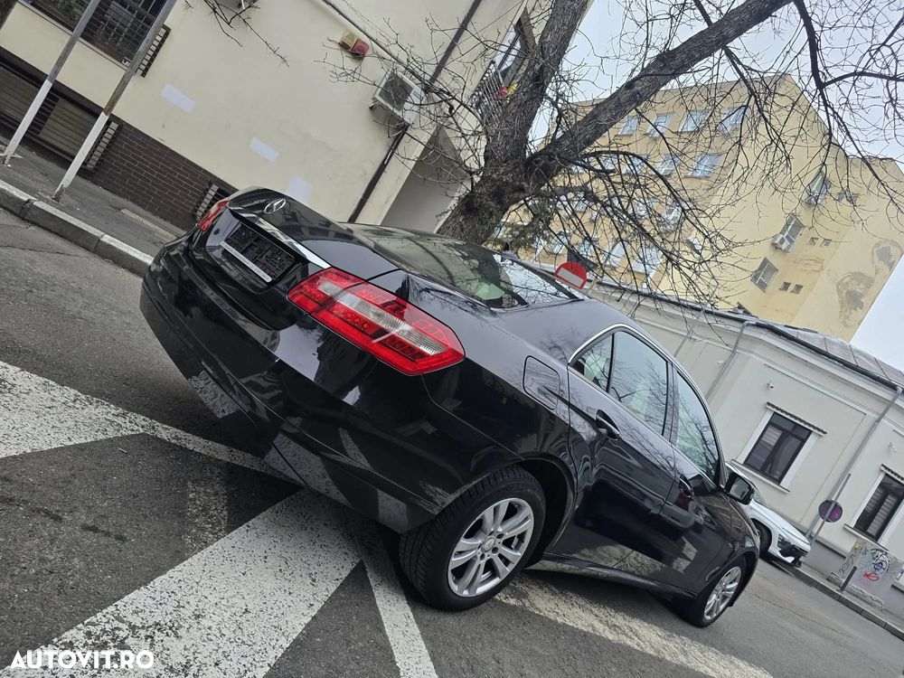 Mercedes-Benz E 220 CDI DPF BlueEFFICIENCY Automatik - 11