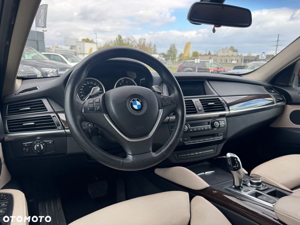 BMW X6 xDrive40d - 11