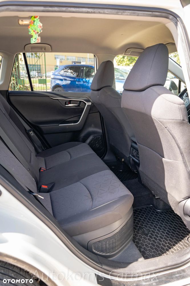 Toyota RAV4 - 23