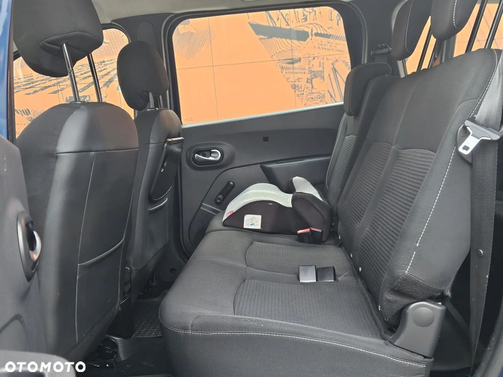 Dacia Lodgy 1.6 SCe Laureate S&S - 26