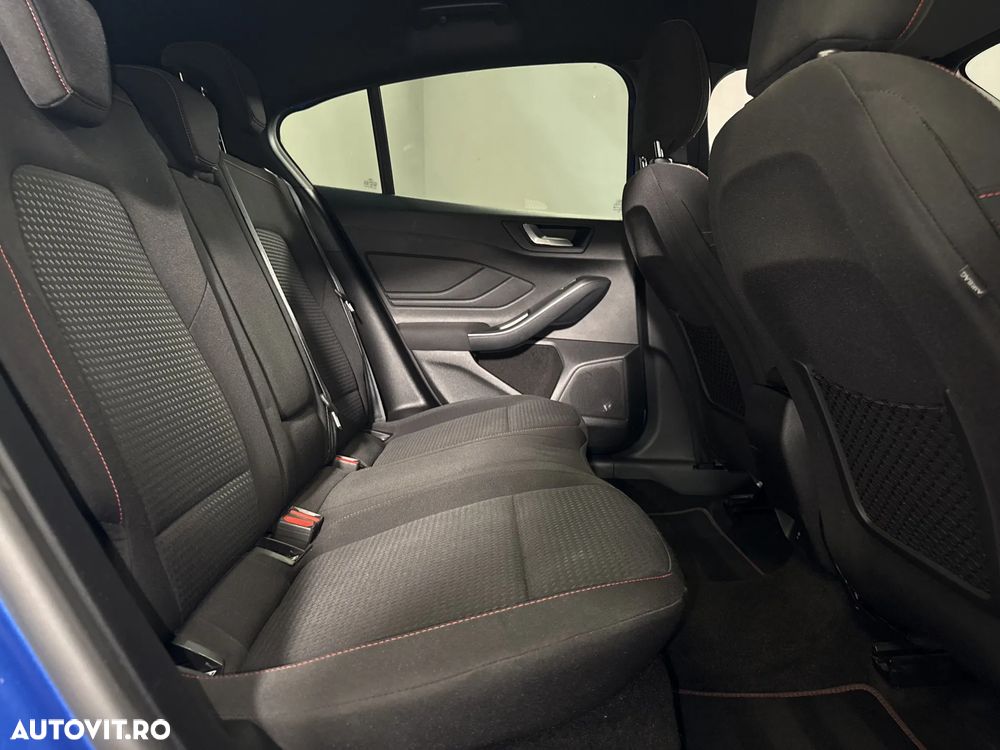 Ford Focus 1.0 EcoBoost 7DCT MHEV ST-Line - 13