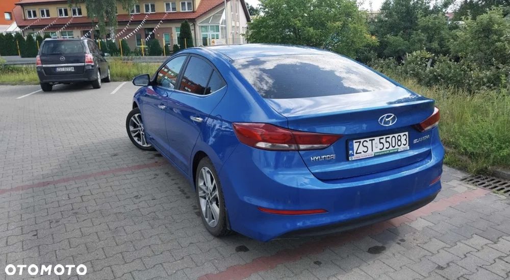 Hyundai Elantra 1.6 Style - 5