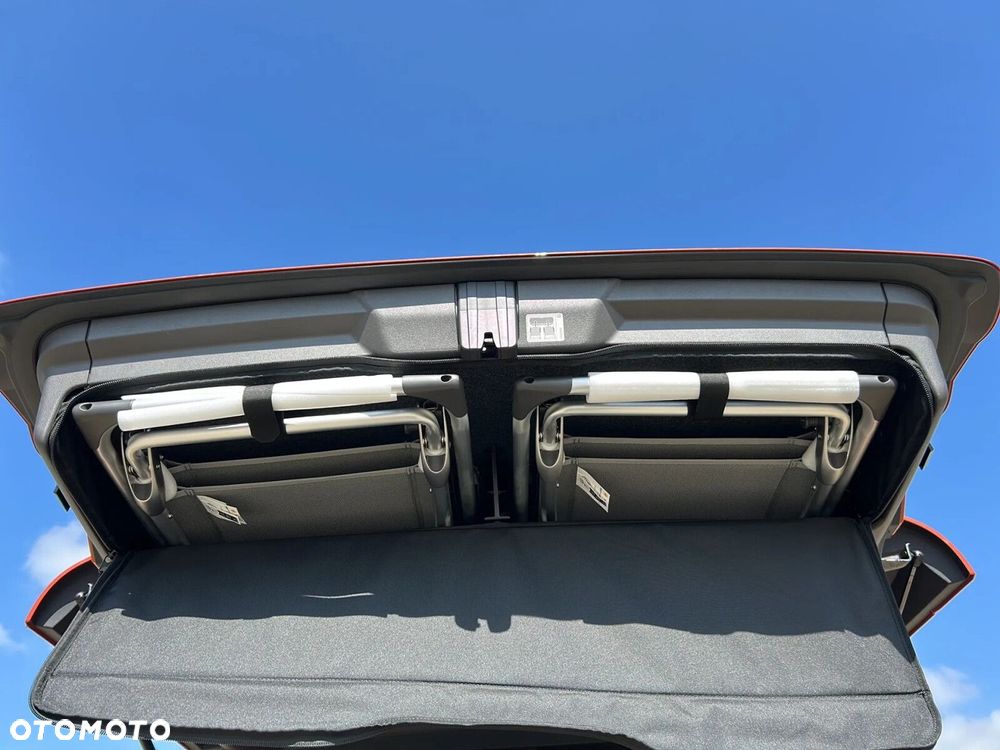 Volkswagen California - 38