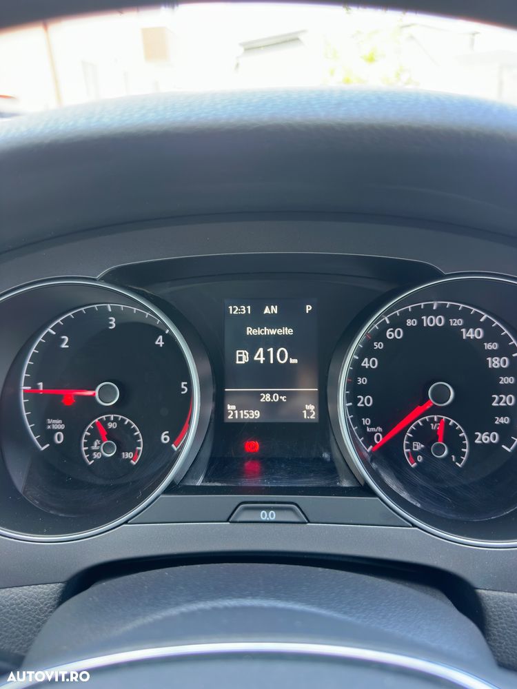 Volkswagen Golf Sportsvan 1.6 TDI BlueMotion Technology DSG Comfortline - 20