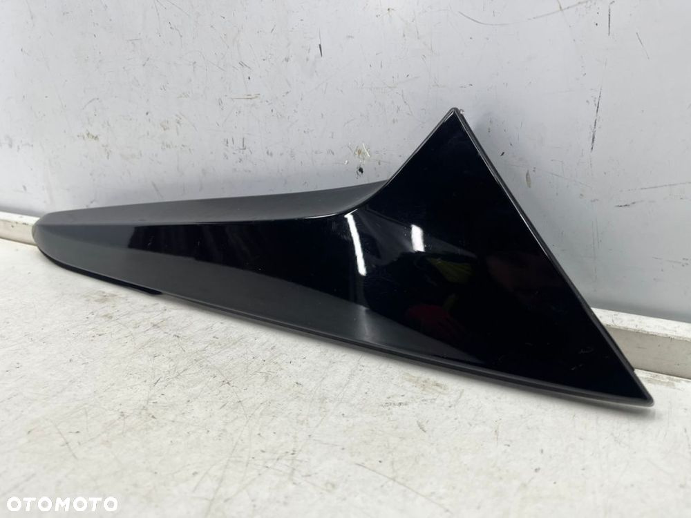 Listwa Mazda CX-30 CX30 19r.- PRAWA nakładka szyby klapy bagażnika spoiler blenda dfr5-519b1 - 4