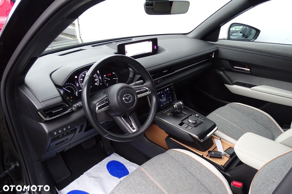 Mazda MX-30 e-SKYACTIV MAKOTO - 25