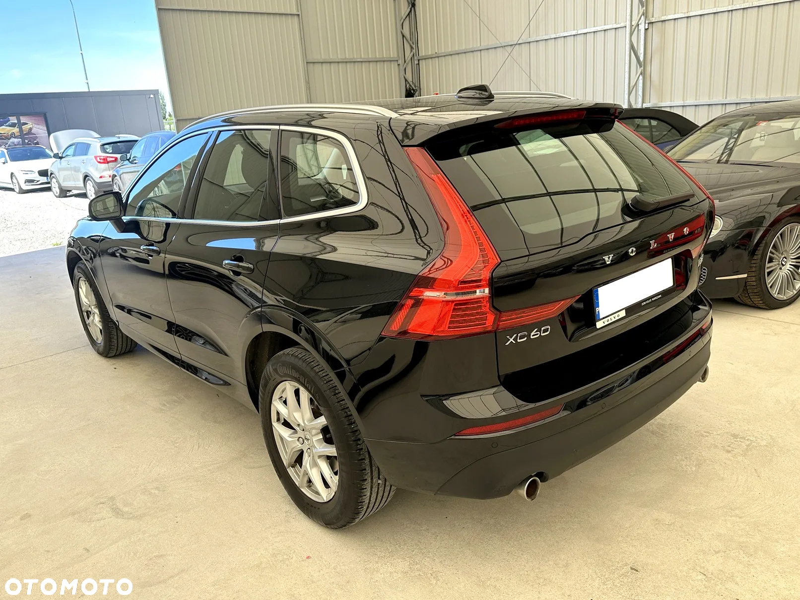 Volvo XC 60 T5 AWD Momentum - 4