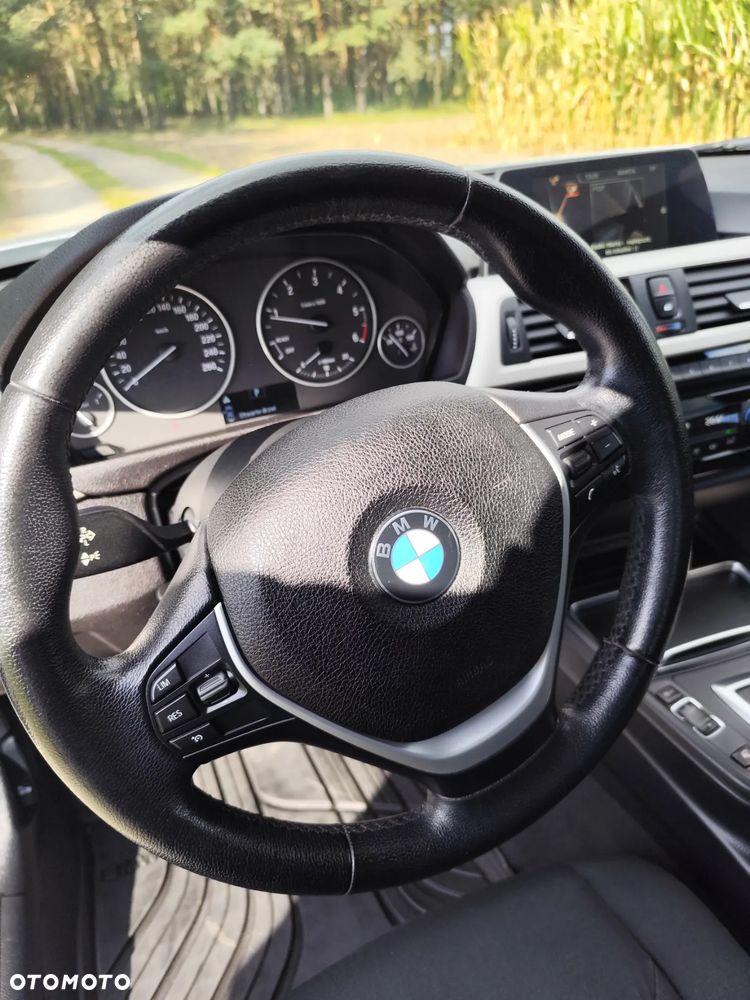 BMW Seria 3 318d - 16
